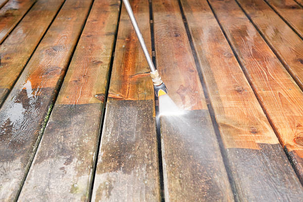 Best Deck Cleaning Services  in Five Points, OH